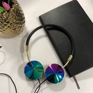 FRENDS headphones